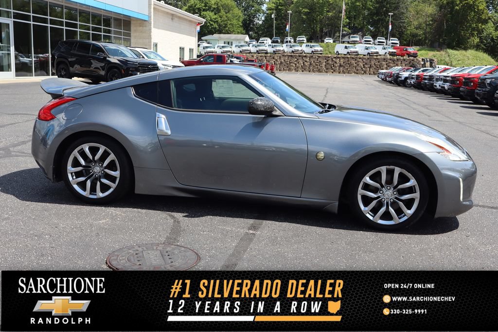 Used 2016 Nissan 370Z Coupe RWD image 1
