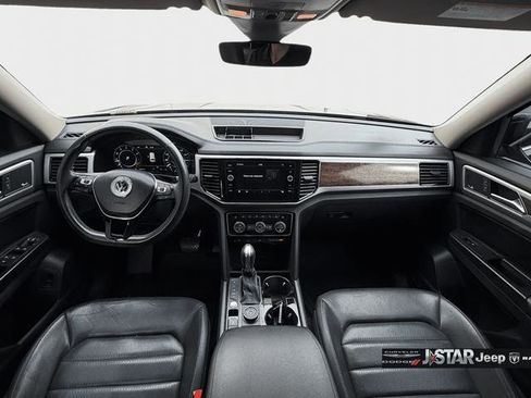 Used 2018 Volkswagen Atlas SEL Premium image 8