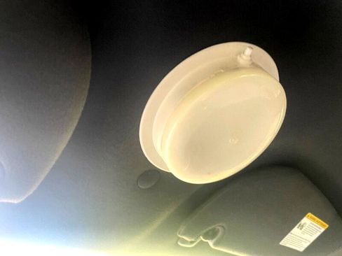 Used 2008 Ford Crown Victoria Police Interceptor image 40