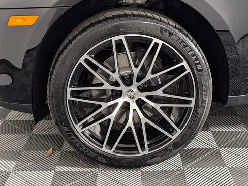 New 2026 Porsche Macan AWD/4WD image 11