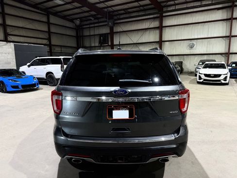 Used 2018 Ford Explorer Limited AWD/4WD image 6