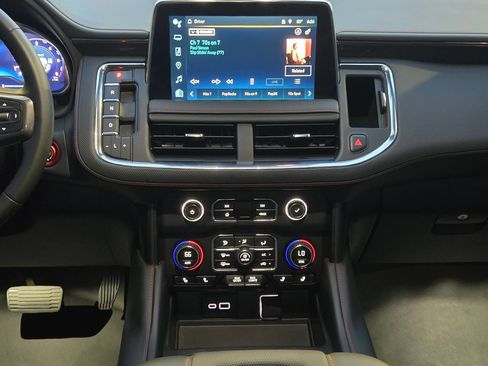 Used 2024 Chevrolet Tahoe RST AWD/4WD image 16