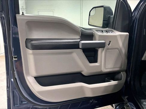 Used 2018 Ford F150 XLT w/ Equipment Group 302A Luxury AWD/4WD image 20