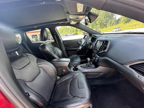 Used 2020 Jeep Cherokee High Altitude AWD/4WD image 17