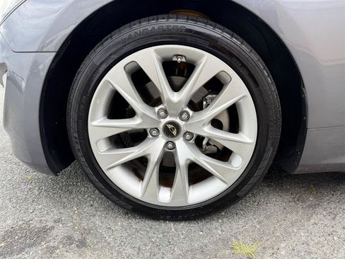Used 2016 Hyundai Genesis 3.8 RWD image 9