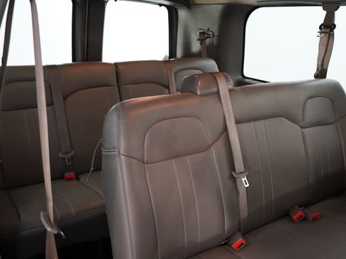 Used 2019 Chevrolet Express 2500 LS w/ Driver Convenience Package RWD image 14