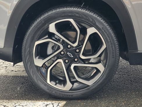 Used 2024 Chevrolet Trax RS w/ Sunroof Package image 5