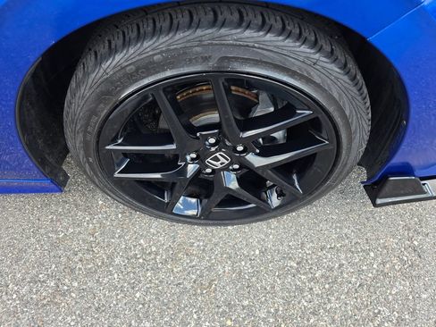 Used 2023 Honda Civic Sport image 10