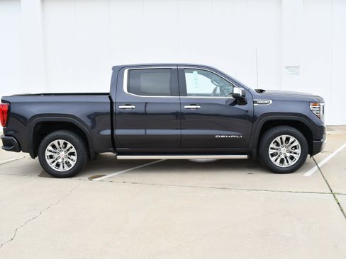 Used 2022 GMC Sierra 1500 Denali w/ Technology Package image 5