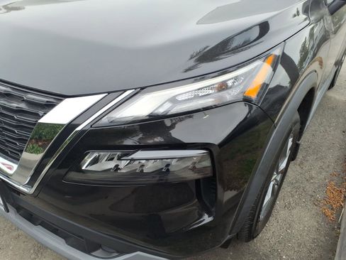 Certified 2023 Nissan Rogue S FWD image 2