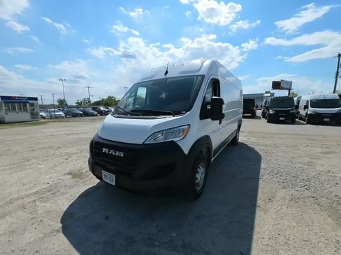 Used 2023 RAM ProMaster 2500 FWD image 2