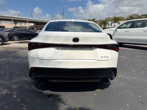 Used 2022 Lexus IS 300 Base 4dr Sedan w/ Accessory Package image 9