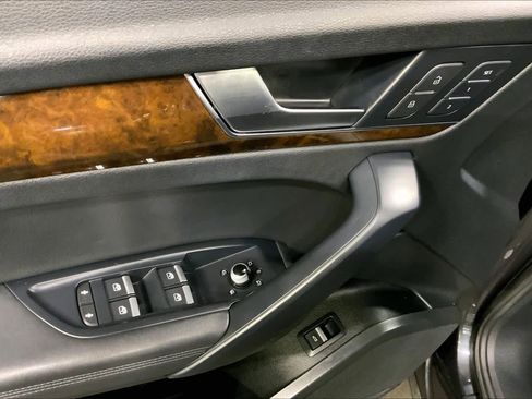 Used 2020 Audi Q5 2.0T Premium Plus image 34