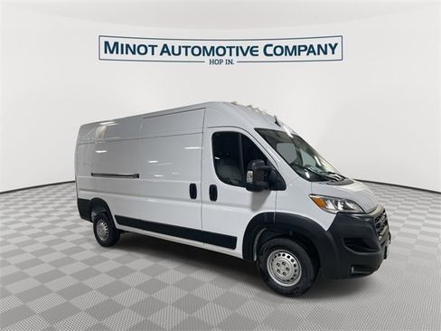 New 2026 RAM ProMaster 2500 w/ Convenience Group image 2