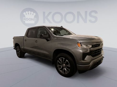 Used 2023 Chevrolet Silverado 1500 RST w/ Protection Package AWD/4WD image 2