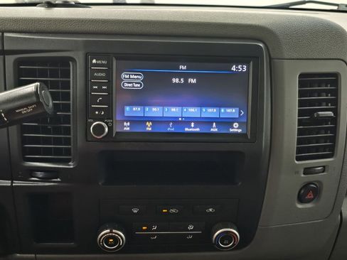 Used 2021 Nissan NV 2500 S image 18