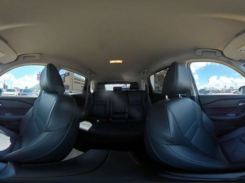 Used 2026 Nissan Rogue SL FWD image 44