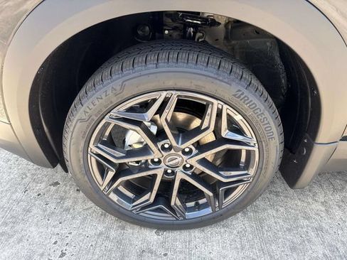 New 2026 Nissan Kicks SR FWD image 4