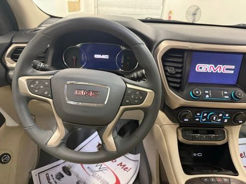 Used 2023 GMC Acadia Denali w/ Denali Technology Package image 19