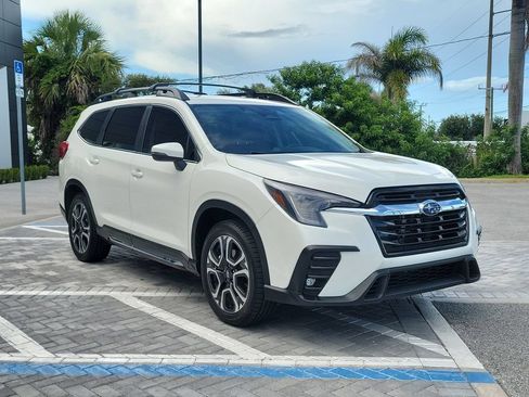 Used 2023 Subaru Ascent Limited AWD/4WD image 7