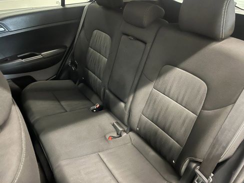 Used 2017 Kia Sportage LX image 31