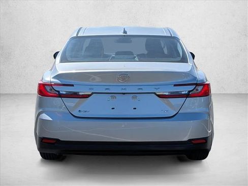 Used 2025 Toyota Camry LE FWD image 6