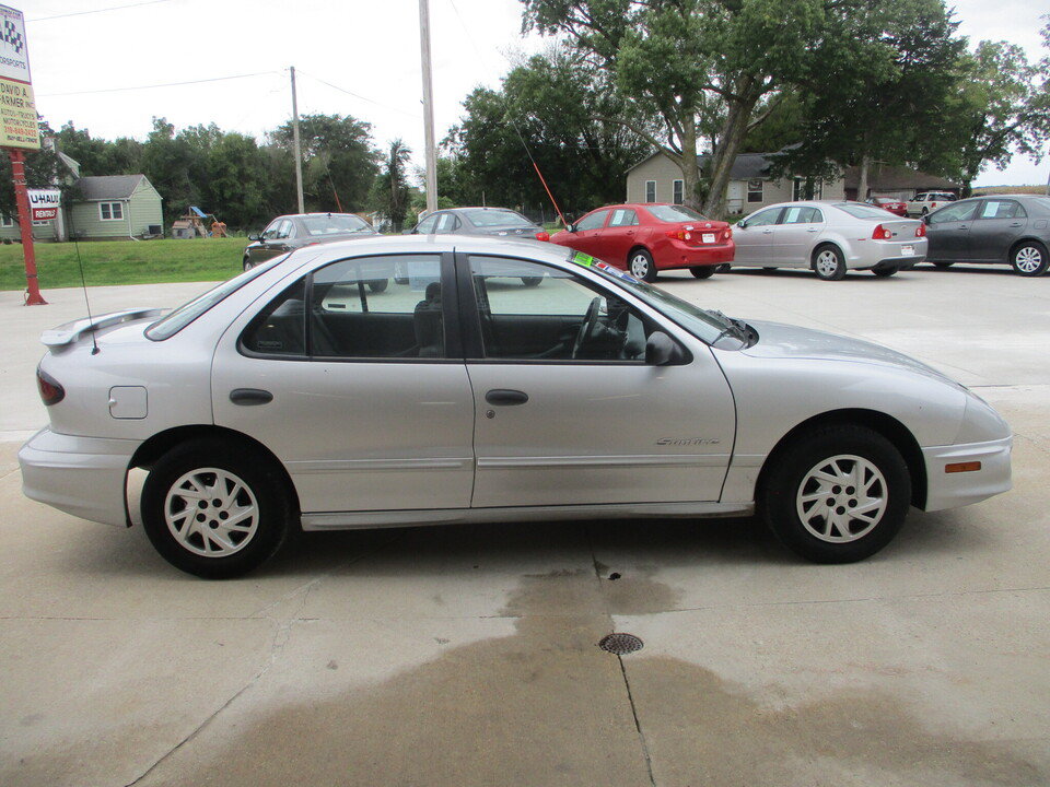 Used 2002 Pontiac Sunfire SE w/ Opt Pkg 1 FWD image 16