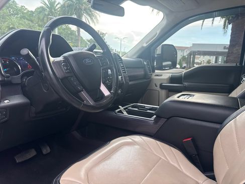 Used 2021 Ford F250 Limited AWD/4WD image 3