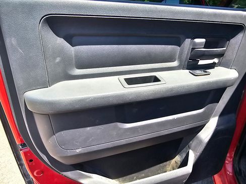 Used 2011 RAM 2500 ST w/ ST Popular Equipment Group AWD/4WD image 22