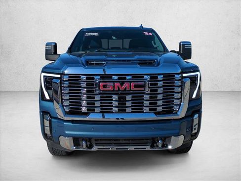 Used 2024 GMC Sierra 2500 Denali w/ Denali Reserve Package image 2