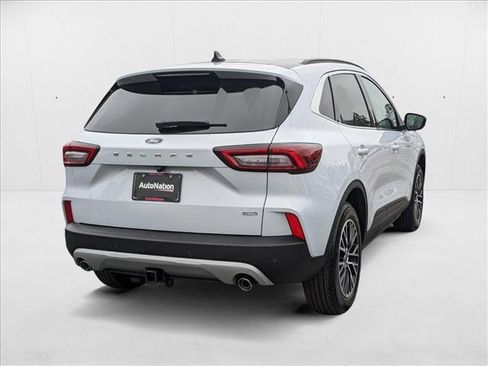 New 2025 Ford Escape SE w/ PHEV Premium Package image 2