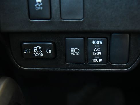 Used 2023 Toyota Tacoma TRD Off-Road w/ Black Out Package (TMS) AWD/4WD image 32