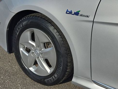 Used 2012 Hyundai Sonata Hybrid FWD image 10
