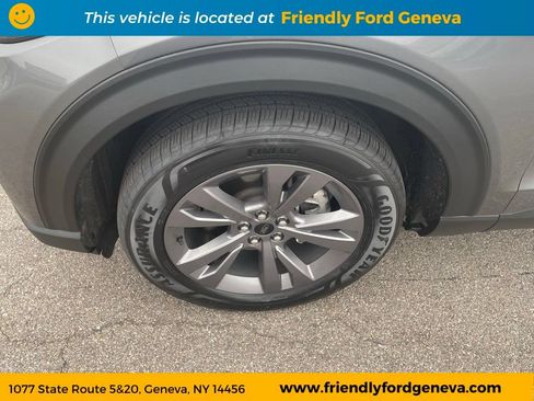 Used 2025 Ford Explorer Active w/ Active Comfort Package AWD/4WD image 9