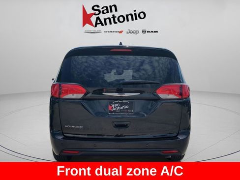 New 2025 Chrysler Voyager LX image 7