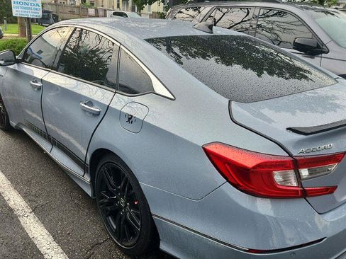 Used 2022 Honda Accord Touring image 4