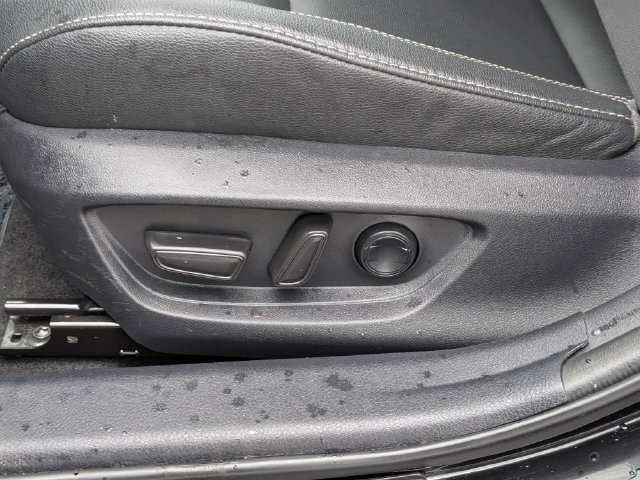Used 2025 Toyota Camry SE FWD image 19