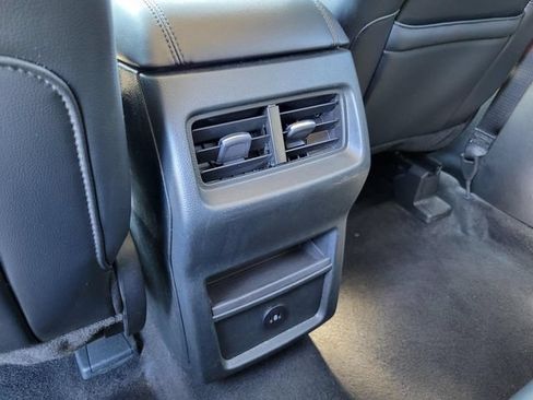 Used 2024 Ford Edge SEL AWD/4WD image 26