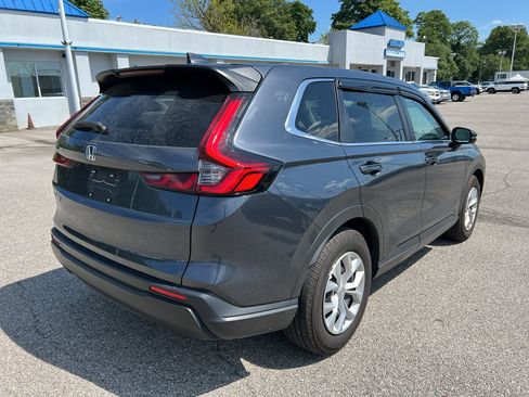 Used 2025 Honda CR-V LX image 5