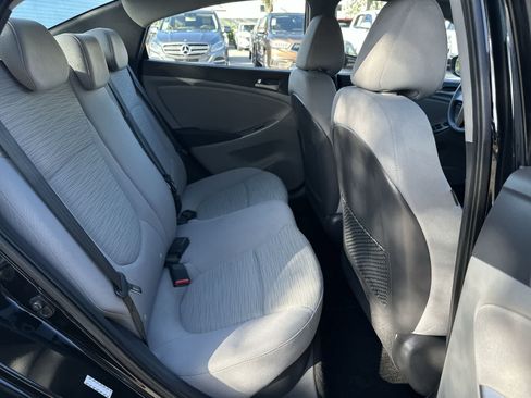 Used 2016 Hyundai Accent SE FWD image 18