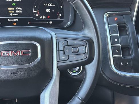 Used 2023 GMC Yukon SLT image 9