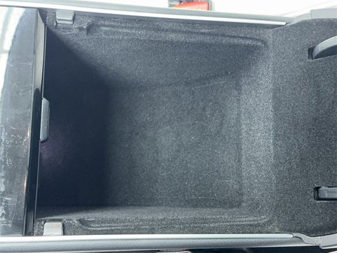 Used 2021 Tesla Model Y 2WD image 34