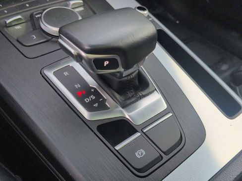 Used 2020 Audi Q5 2.0T Premium w/ Titanium Sport Package image 33