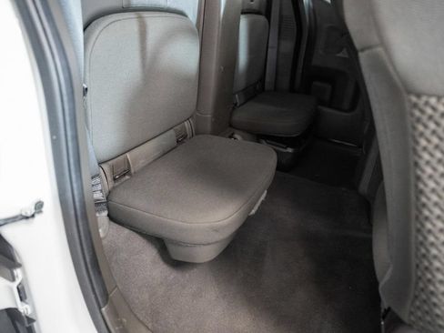 Used 2021 Nissan Frontier SV RWD image 32
