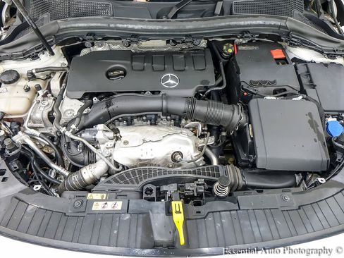 Used 2021 Mercedes-Benz GLA 250 4MATIC image 38