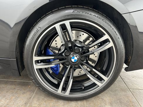 Used 2016 BMW M4 Convertible image 38