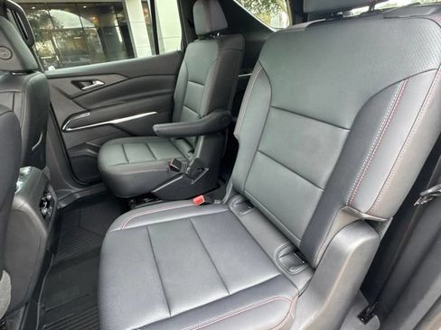 Used 2024 Chevrolet Traverse Z71 w/ LPO, Floor Liner Package AWD/4WD image 16