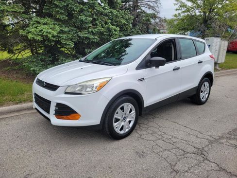 Used 2016 Ford Escape S FWD image 2