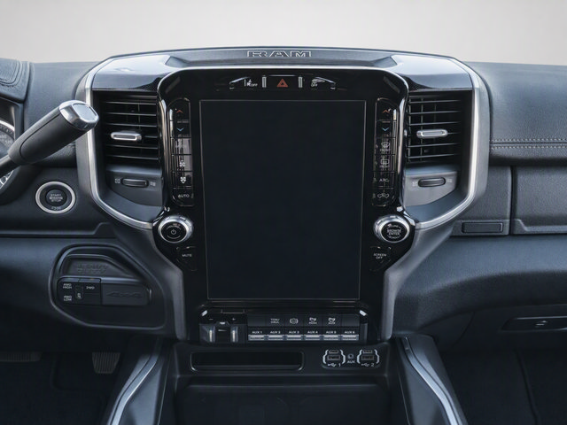 Used 2022 RAM 3500 Laramie AWD/4WD image 14
