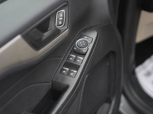 Used 2022 Ford Escape SE w/ Convenience Package image 28